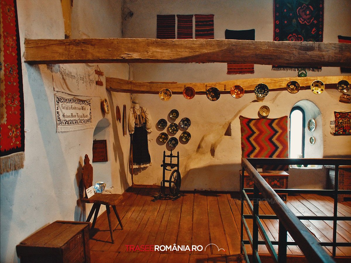  Muzeul Cetatii Taranesti din Calnic