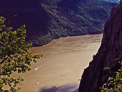 VIZITEAZA ZONA CAZANELE DUNARII