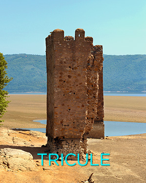 Cetatea medievala Tricule (Tri-kule)